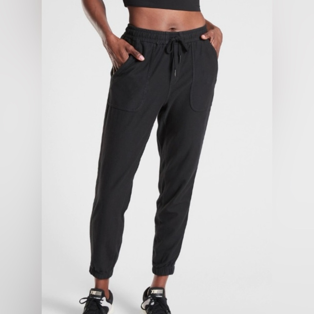 Athleta Farallon Jogger